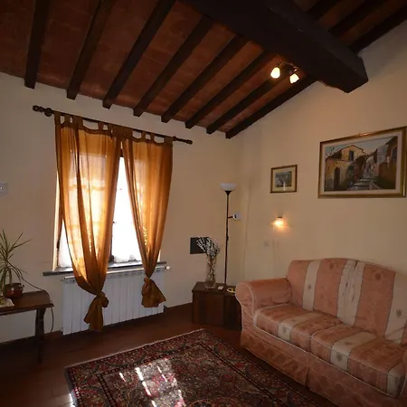 Rinascimento Depandance * Lucca