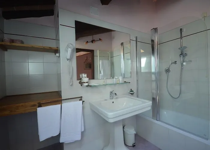 Rinascimento Depandance * Λούκα